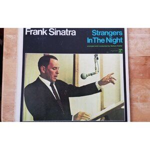 Vinyl Record - Frank Sinatra "Strangers In The Night" - 1966